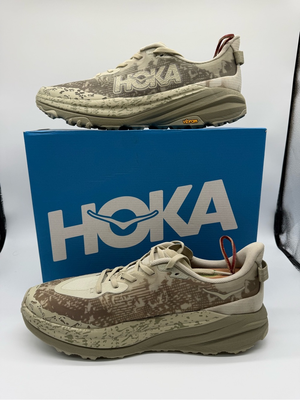 HOKA Speedgoat 6 Mens Size 11D Running Hiking Trail Sneakers